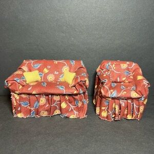 VTG Mini Red Floral Print Sofa & Club Chair w/ Pillows Dollhouse Furniture Set